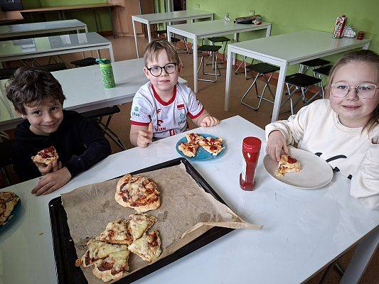 Międzynarodowy Dzień Pizzy w naszej świetlicy szkolnej!